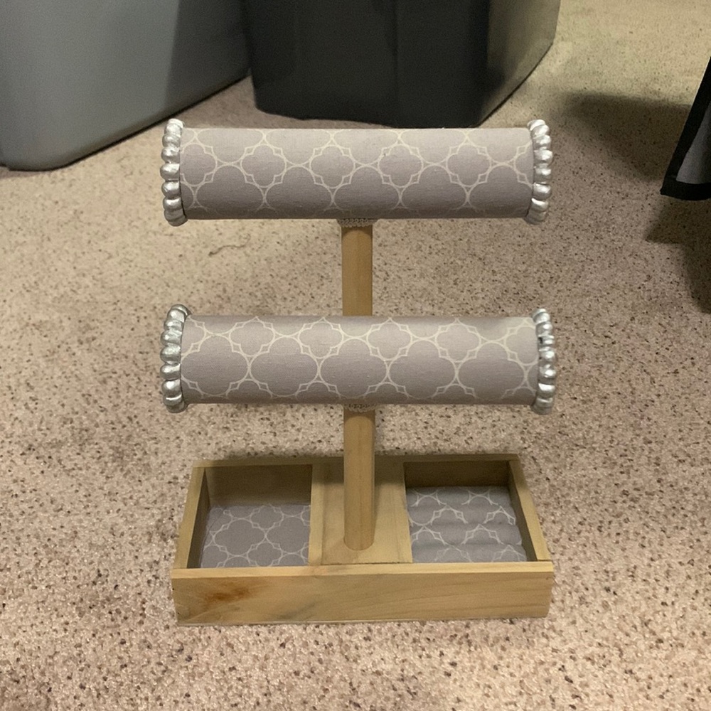 Jewelry organizer